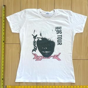 Faux vintage Bjork 96 Japan Tour. Size small.